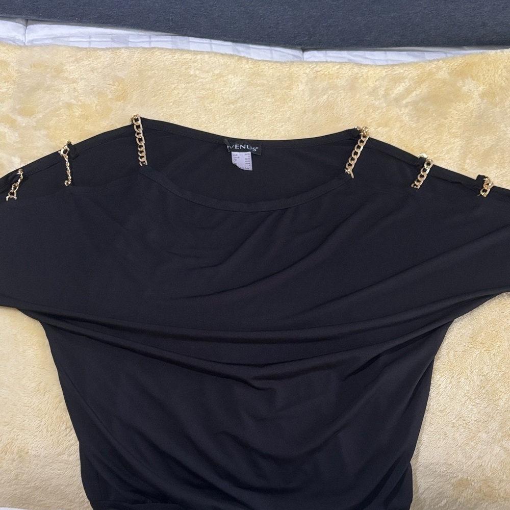 VENUS Black Top